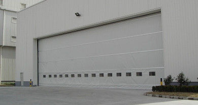 خرید قدرت پارچه صنعتی درب های پارچه ای بلند کننده عمودی با حداکثر ارتفاع 12 متر و مقاومت در برابر باد تا 120 Kmh ایده آل برای انبار online manufacture