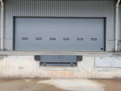 لجستیک هیدرولیک استیلر بندر تخلیه بار ثابت بندر 13600kg