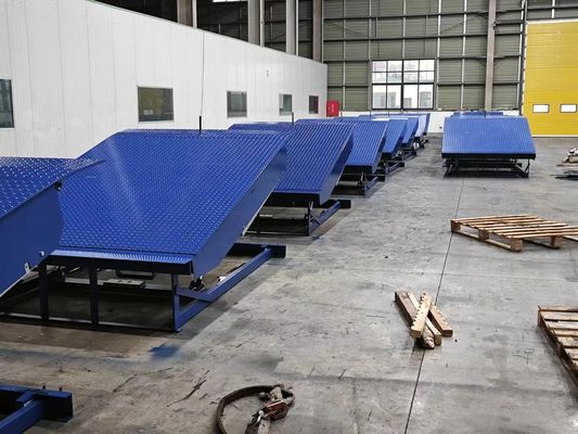 سطح دهنده هیدرولیک گودال اتوماتیک با اندازه های سفارشی و ظرفیت بارگیری برای پایگاه های بارگیری انبار